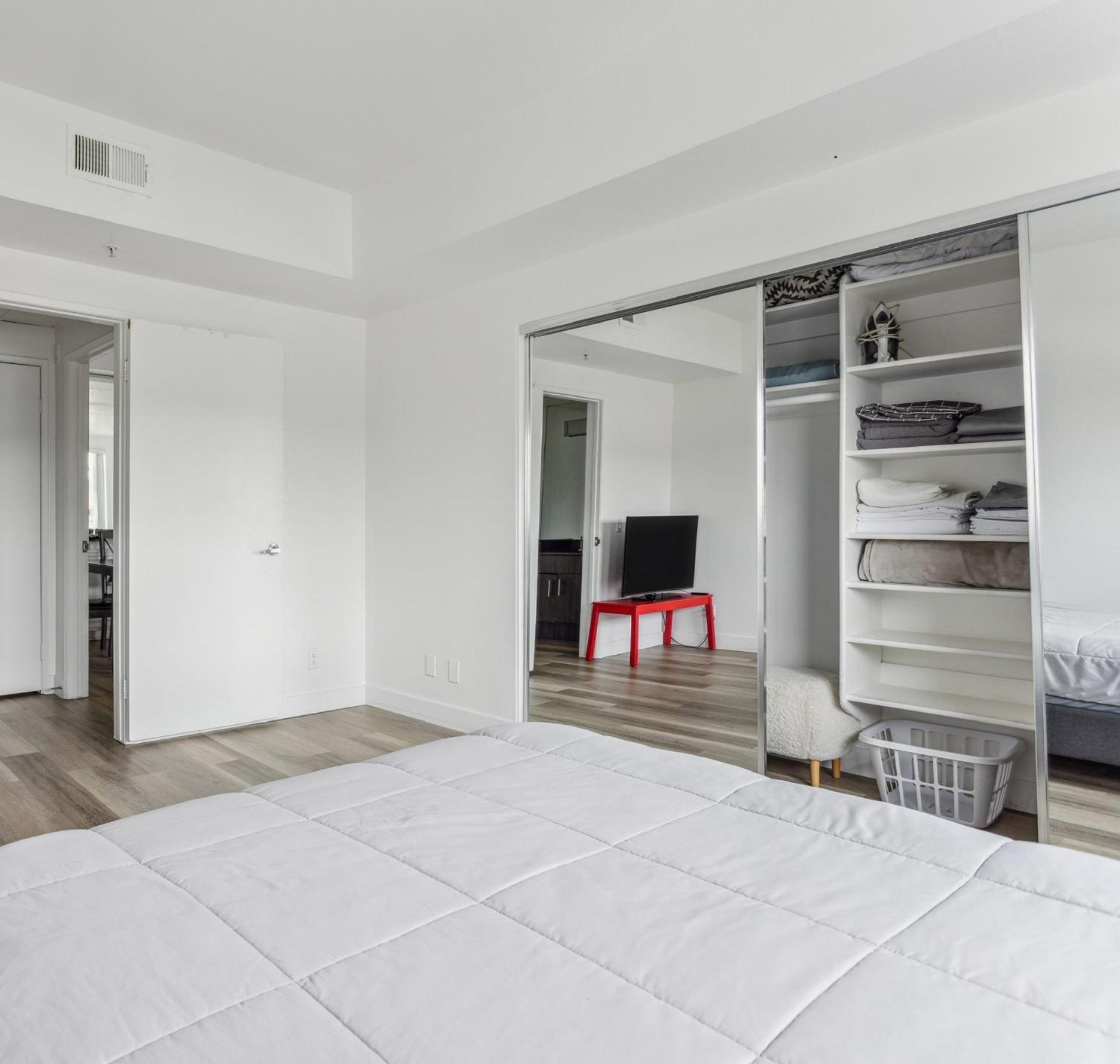 One Bedroom Remodeled Unit * Los Angeles